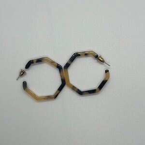 Tortoiseshell Hexagon Hoop Earrings - Geometric Acrylic Statement Earrings